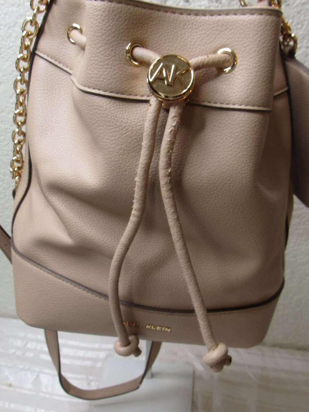 Anne Klein Pebbled Purse Bucket Bag Crossbody Blush Nude Gold Hardware